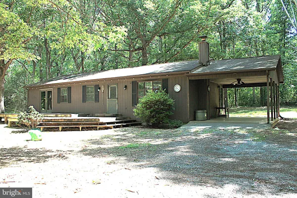 365 HILLCREST RD