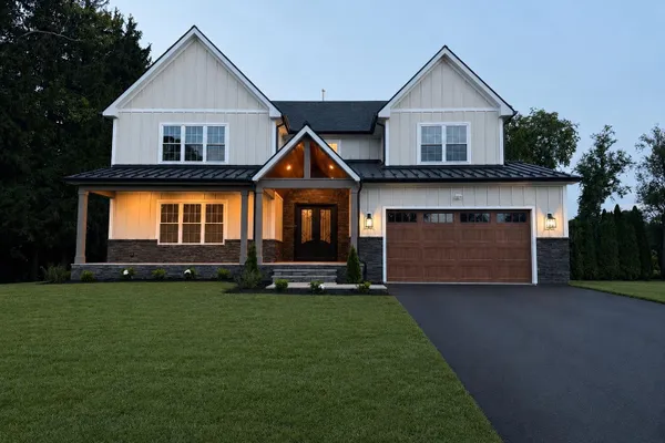 506 LOWER HOLLAND RD