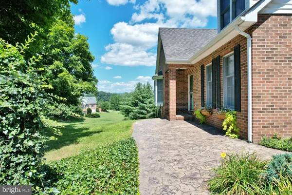 79 SUNSET CT