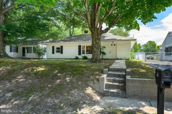 122 PROSPECT AVE