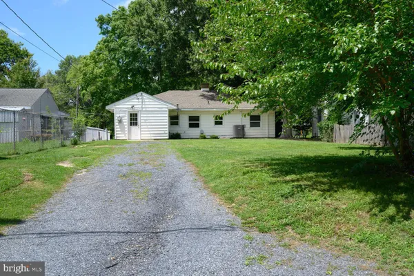 122 PROSPECT AVE