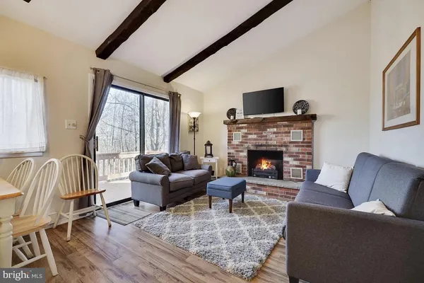 176 BIRCH DR