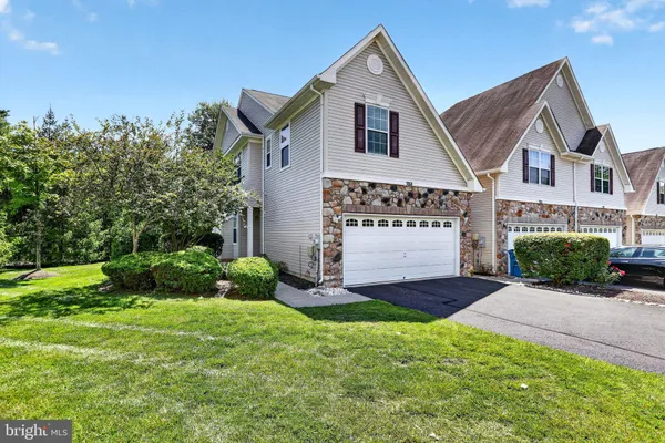 153 VALMORE CT