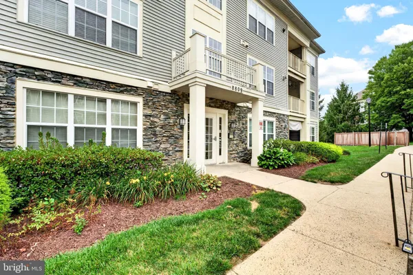 8809 STONE RIDGE CIR 204