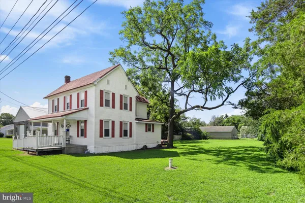 10076 WOODLAND FERRY RD