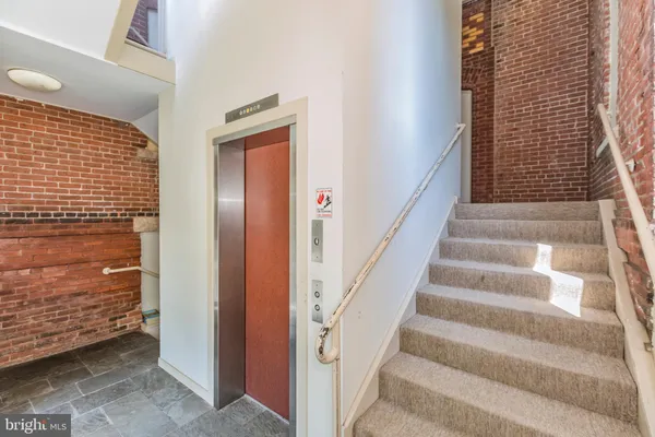 5 ACADEMY CT