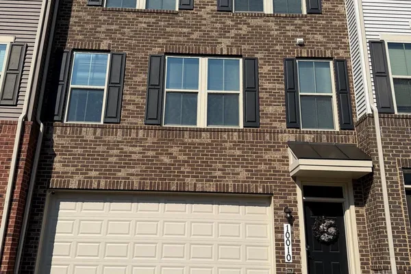 10010 DORSEY LN