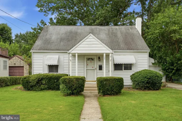 125 ASHURST LN