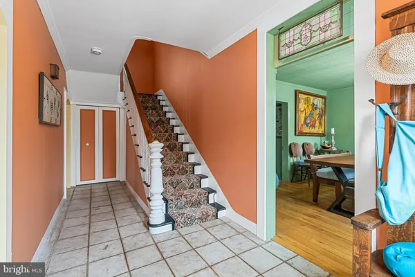113 E MAIN ST