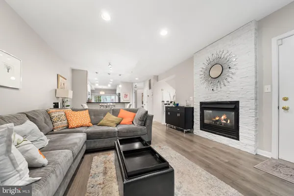 8850 ASHGROVE HOUSE LN 101