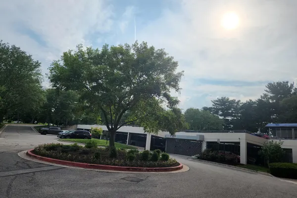 10001 WINDSTREAM DR 806