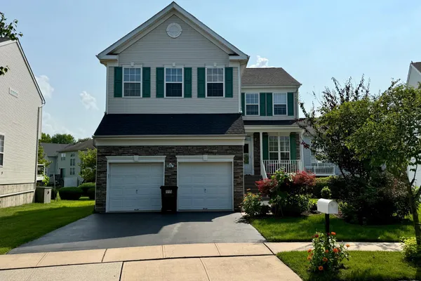 115 FOUNTAYNE LN
