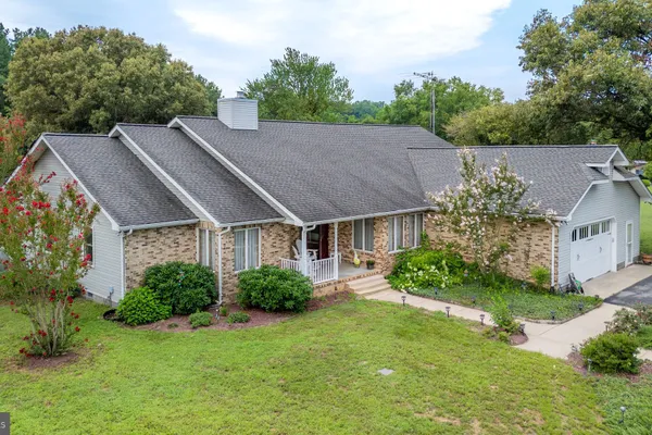 22733 SQUIRE LN