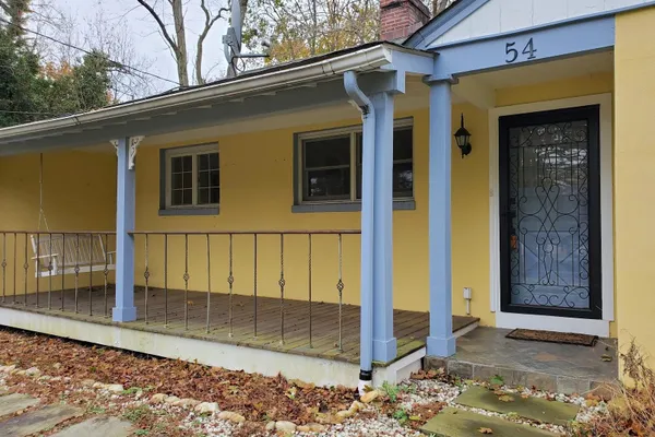 54 CRANBURY RD