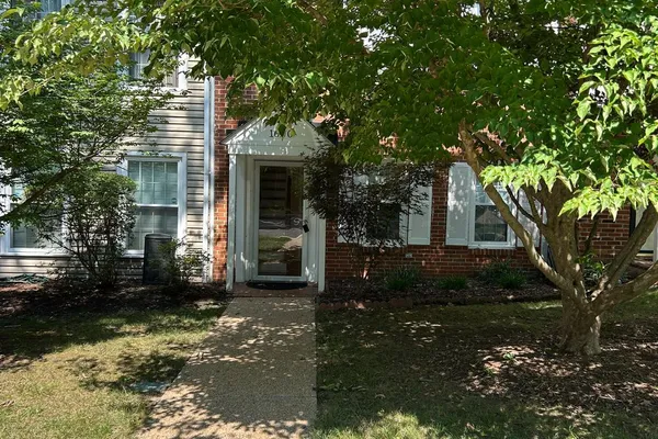 1630 DRYDEN WAY