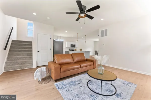 203 JETT DR