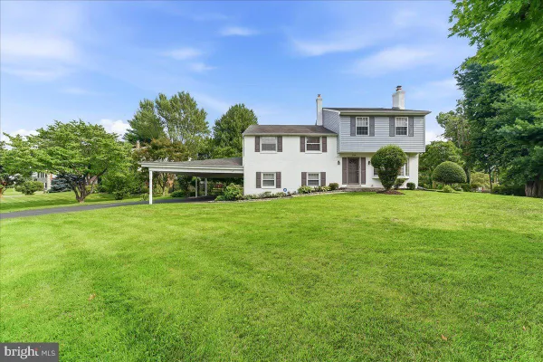 100 GOVERNORS DR