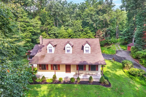 151 HOFFMAN RD