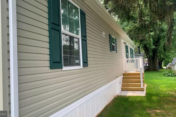 86 ROSE DR