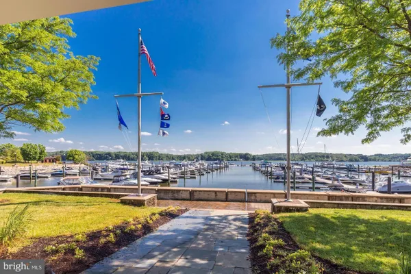 485 HARBOR SIDE ST 607