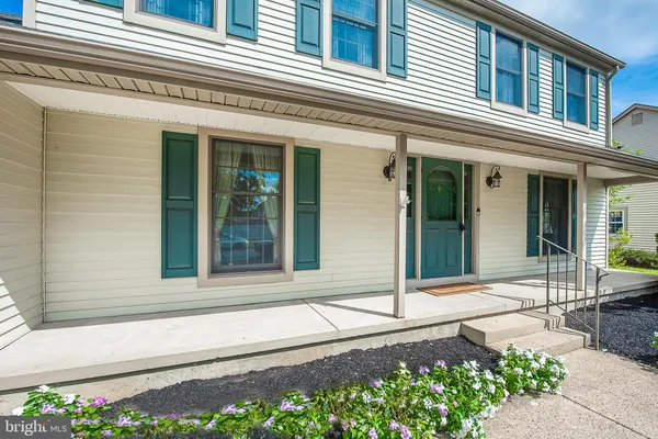 15 SAINT ANDREWS DR