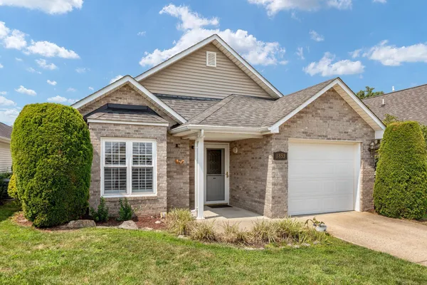 1853 ROSSER LN