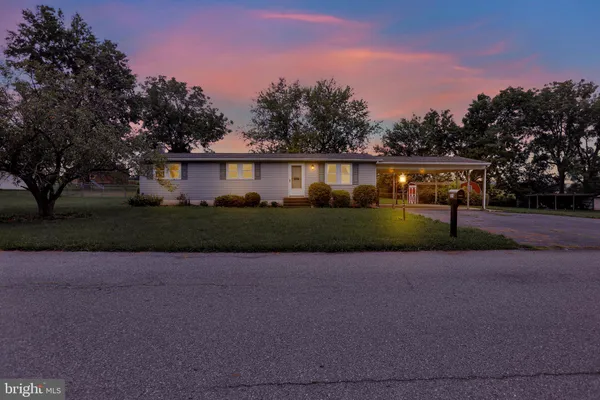 289 HORSESHOE DR
