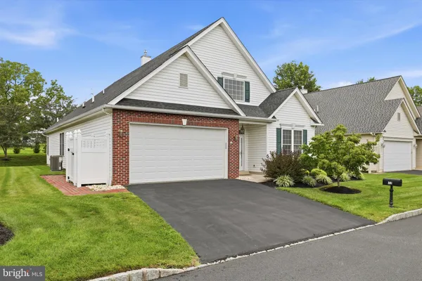 296 WESTMINSTER LN