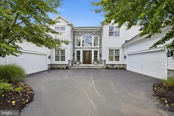 1476 E STONINGTON DR