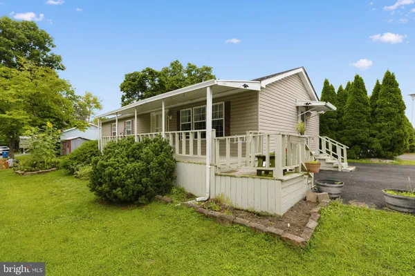 414 OAK DR