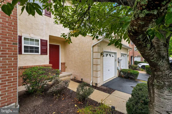 903 CARRINGTON DR