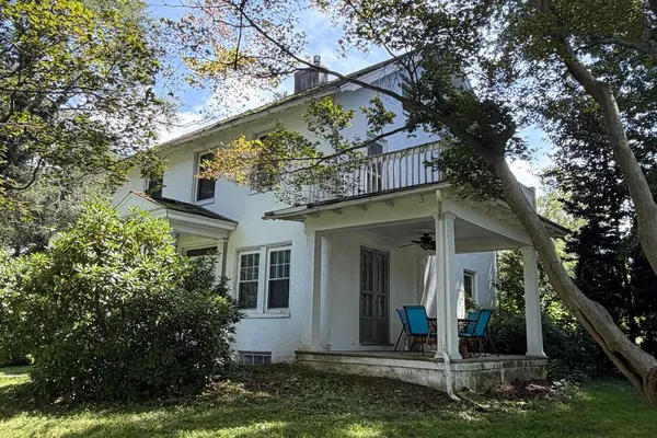 708 RIDGE AVE