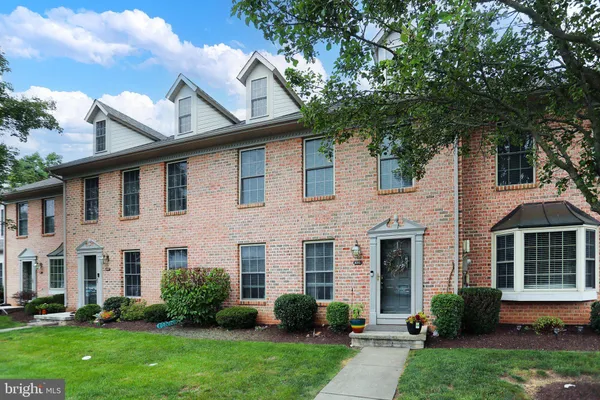 431 WAVERLY WOODS DR