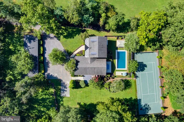 6980 MINK HOLLOW RD