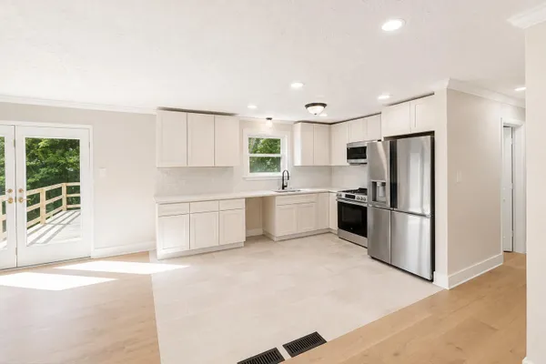 236 AMEDA DR