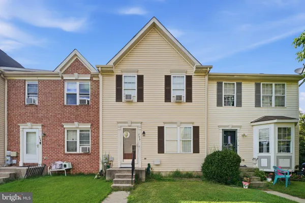 708 VILLAGER CIR