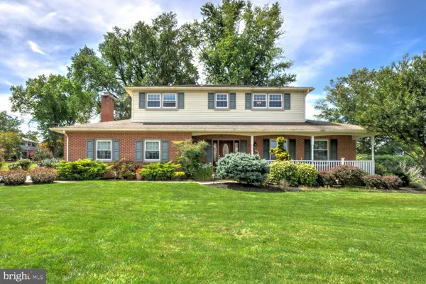 1920 ANDOVER DR