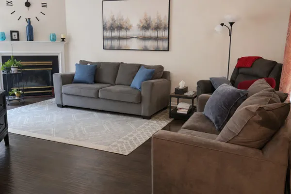 10366 ROYAL WOODS CT