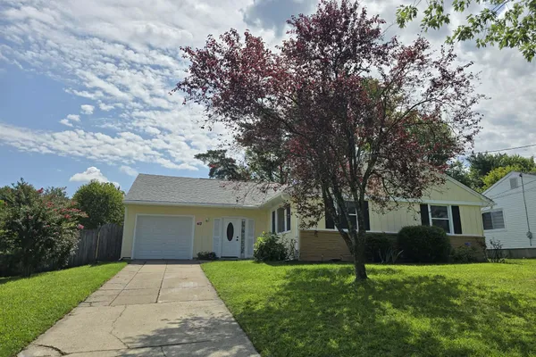 412 SARATOGA DR