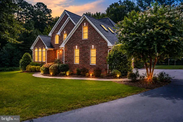 216 ROSEMARY CT