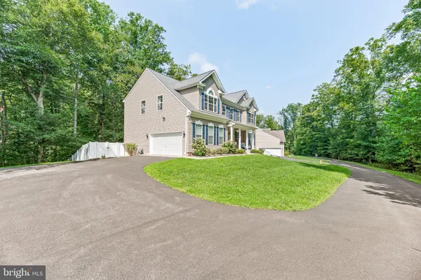 3260 MONROE DR