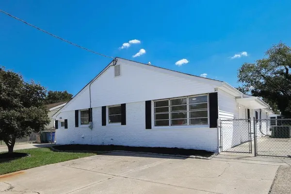 436 WALNUT AVE