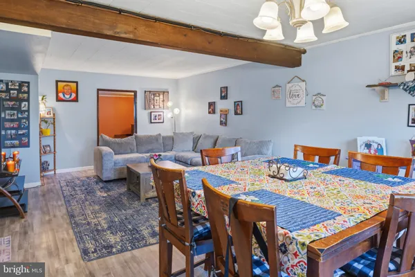 589 DOLORO DR