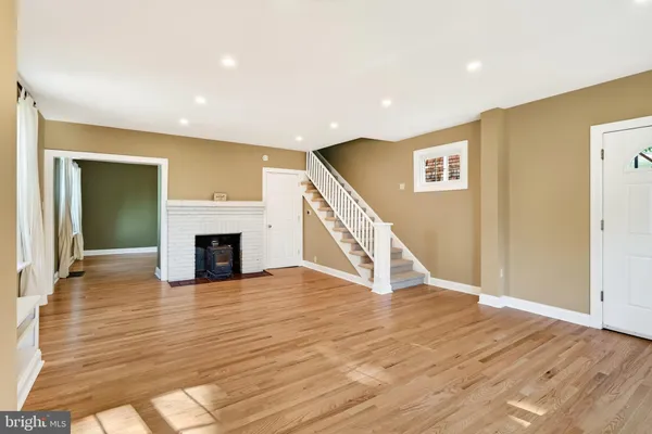 448 RADNOR ST
