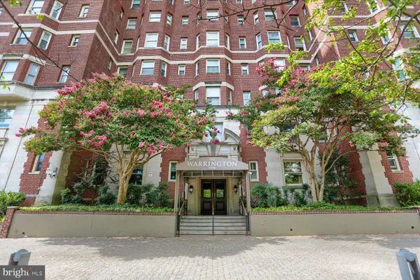 3908 N CHARLES ST 1102
