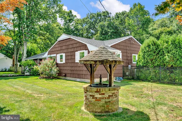 33 GALSTON DR
