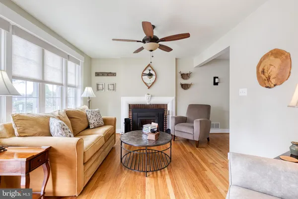 2018 ROCKWELL AVE