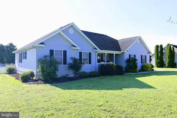 21902 ANDALUSIAN LN
