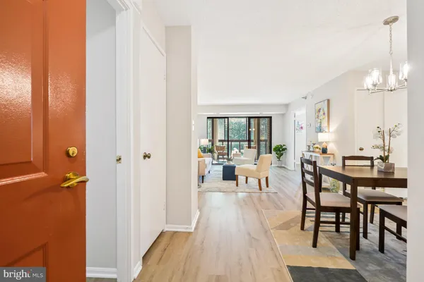 15100 INTERLACHEN DR 4-420