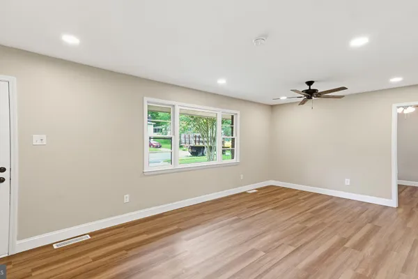 151 WINEWOOD DR